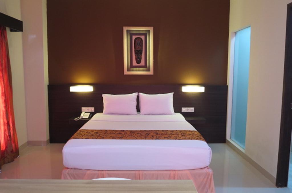 The Waigo Hotel Sorong Exterior photo